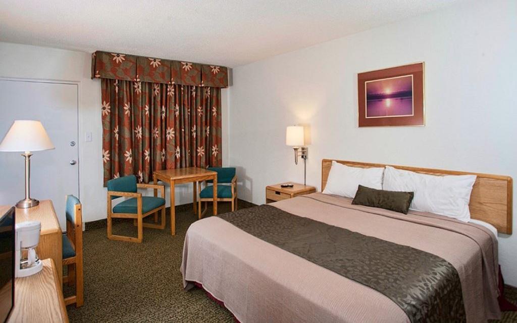 Voyageur Lakewalk Inn 덜루스 외부 사진